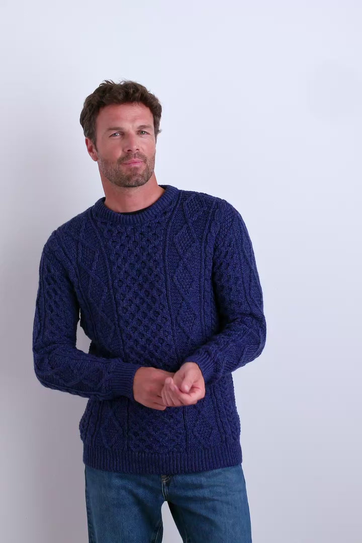 Éireann Mens Traditional Aran Supersoft Merino Sweater - Navy